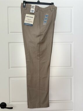 Dockers Men’s Easy Khaki Classic Fit Pants - Light Khaki
